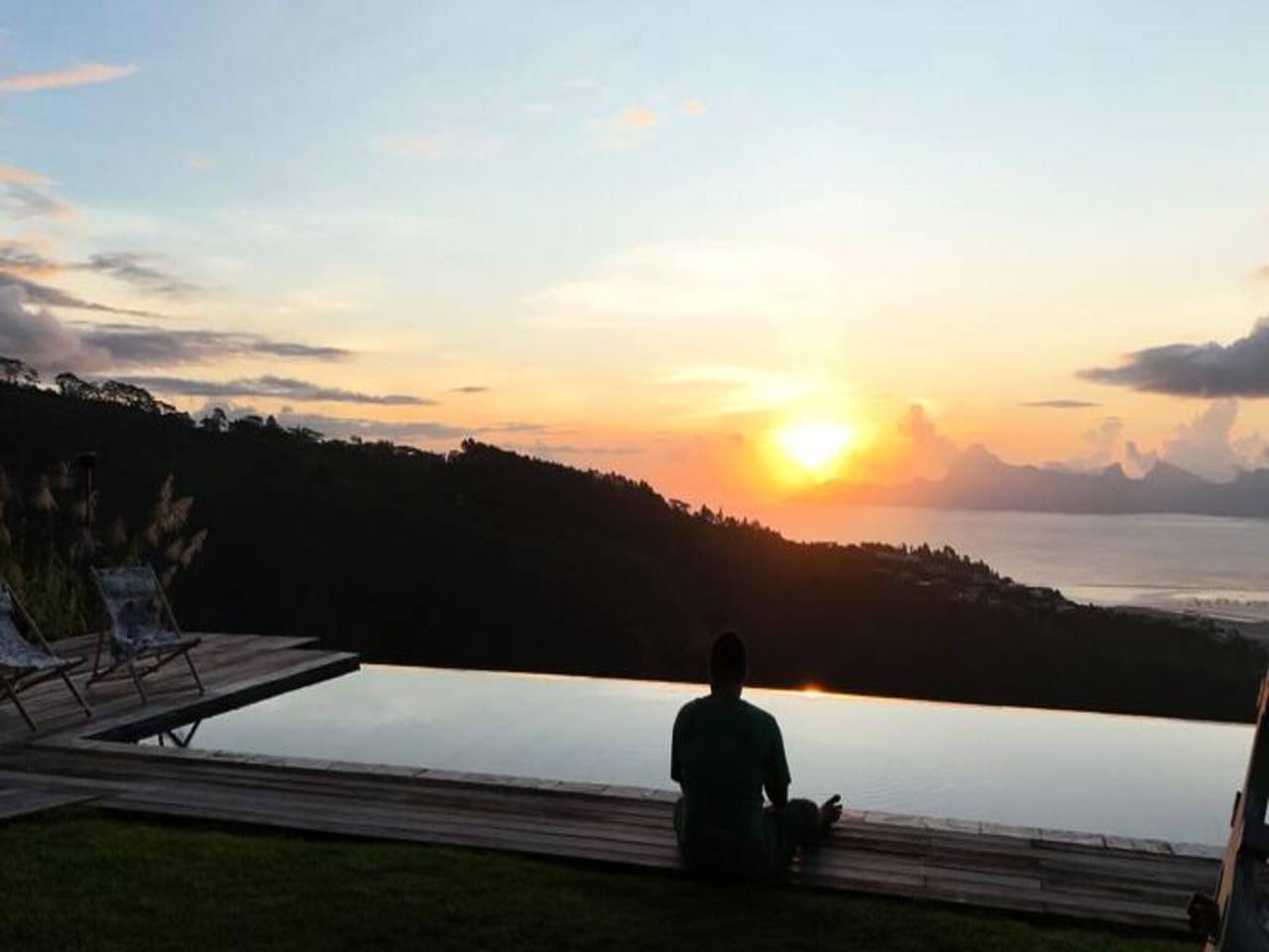 Ganze Wohnung, Villa in Papeete mit Infinity-Pool und Aussicht in Faa'a, Tahiti