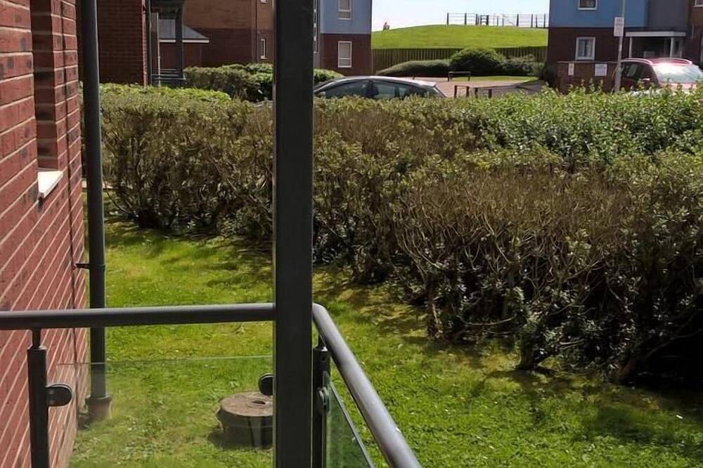 Entire apartment, Coastal Apartments - Wales (Ground Floor) in Llanelli, Carmarthenshire