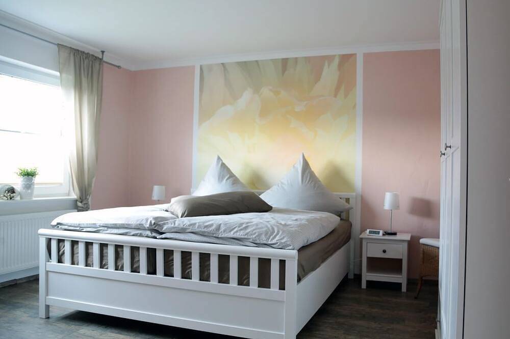 Ganze Wohnung, Ferienwohnung Thull - 4-Bett-Ferienwohnung mit Dusche und Bad/Wc in Oberstadtfeld, Vulkaneifel