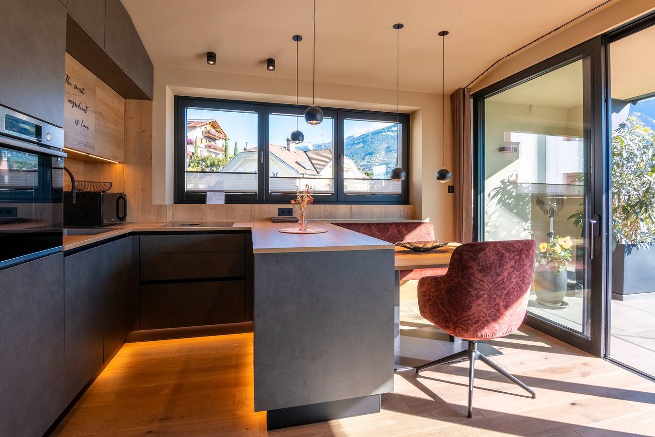 Appartamento intero, Appartamento 'Levita Living Freiheit' con vista sulle montagne e terrazza privata in Comune di Tirolo, Gruppo Tessa