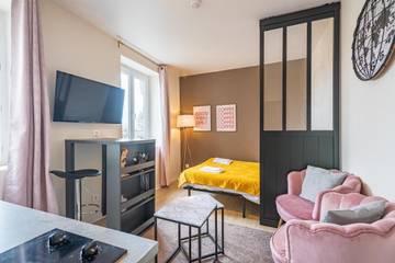 Gîte pour 2 personnes, animaux acceptés à Nazelles-Négron