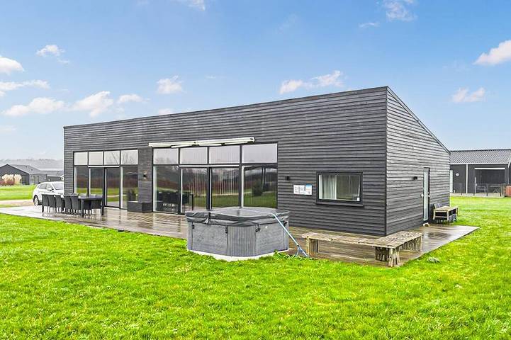 Ferienhaus für 10 Personen, mit Garten und Sauna in Odder und Umgebung