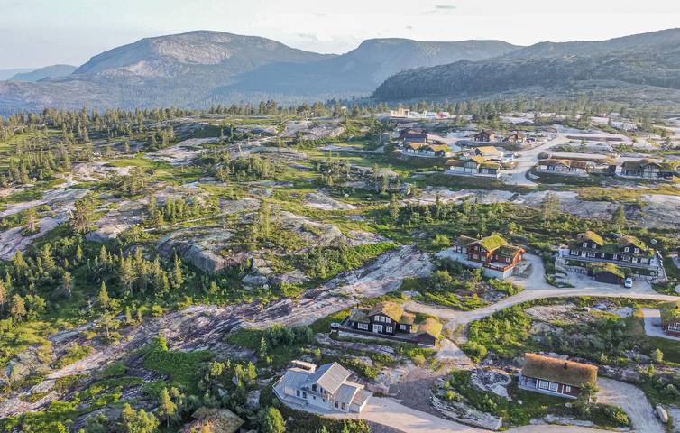 Feriehus for 9 personer, med hage og terrasse i tillegg til sauna i Vrådal