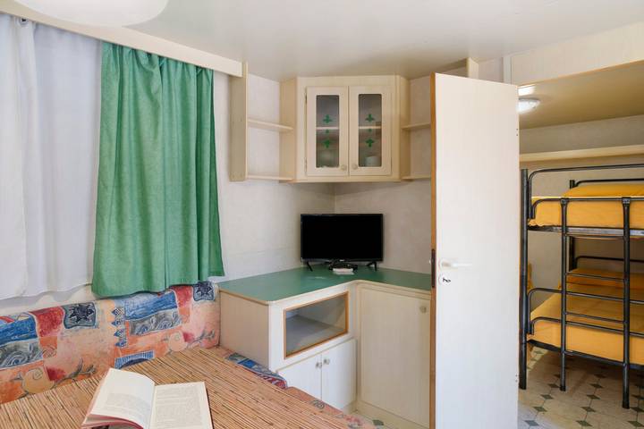 Casa móvil "Casa Mobile Lux La Pineta 21" con piscina compartida, terraza privada y Wi-Fi in Salea (Albenga), Albenga