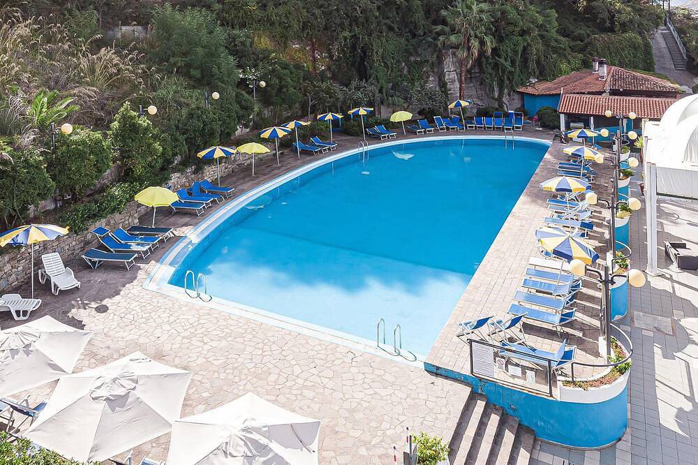 Entire apartment, Awesome apartment in Agropoli Sa in Agropoli, Cilento Coast