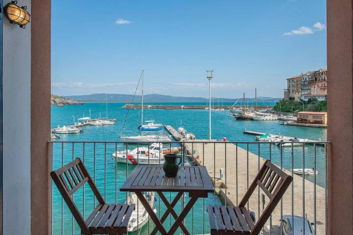 Ferienwohnung für 4 Personen, mit Ausblick und Balkon - 1