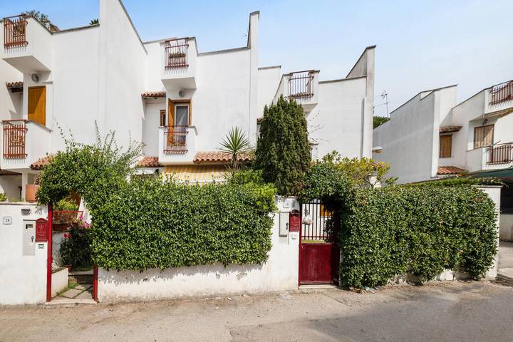 Casa vacanza per 6 persone, con balcone e vista lago - 1