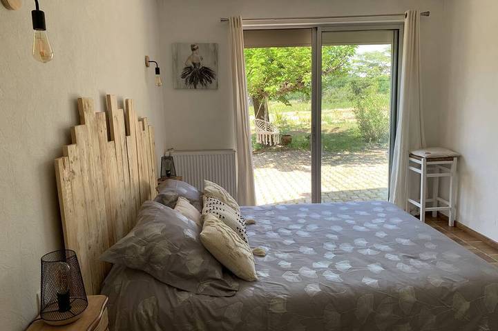 Gîte pour 3 personnes, avec terrasse et jardin à Belvézet - 4