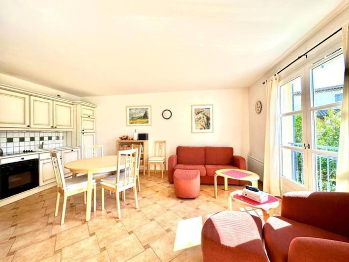 Gîte pour 4 personnes, avec piscine et terrasse à La Môle - 4