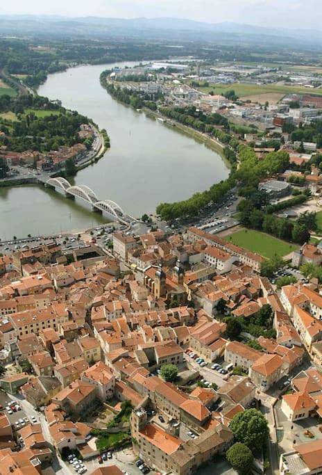 Appartement entier, Charmant appartement au cœur de Neuville - Lyon à 20mn in Neuville-sur-Saône, Lyon et ses environs