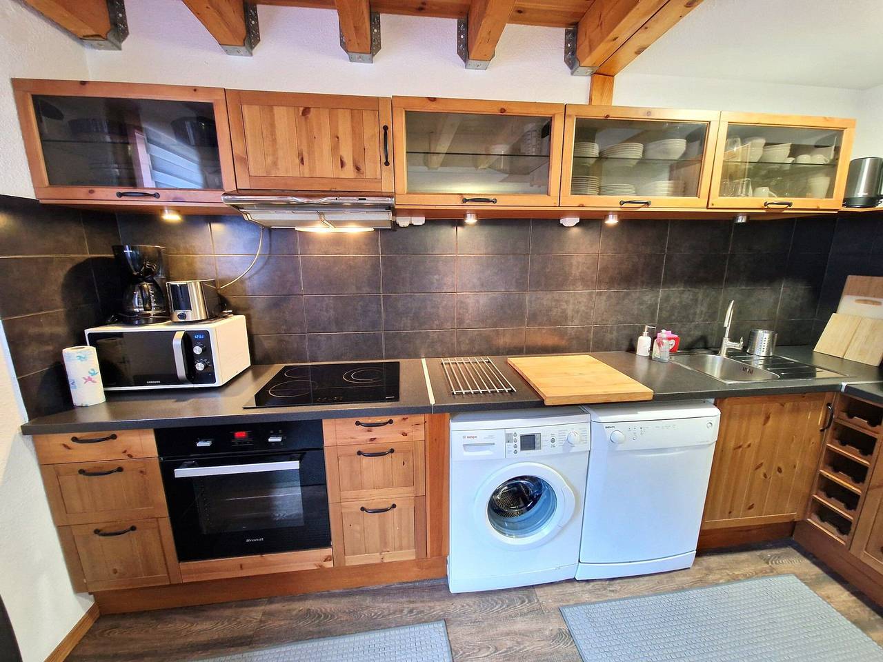 Appartement entier, Appartement 8 pers, 3 chambres + mezzanine, Valfréjus, proche pistes in Valfréjus, Modane