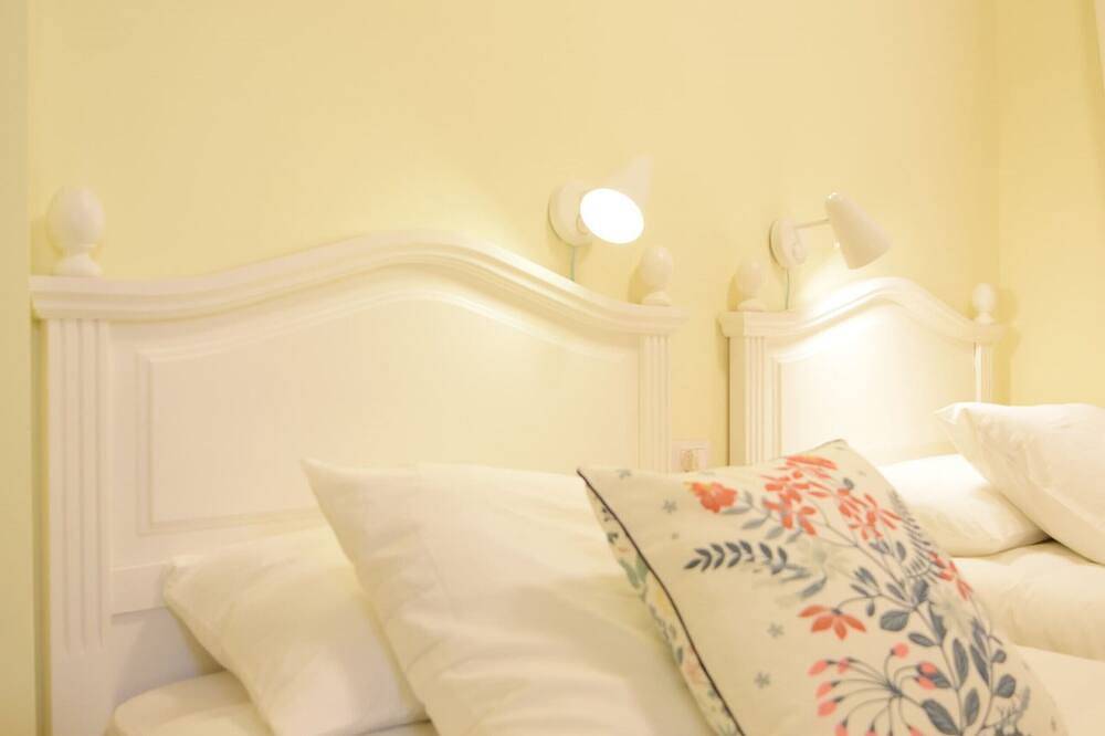 La Mar Salá, Punta del Hidalgo in Punta del Hidalgo, San Cristóbal de La Laguna