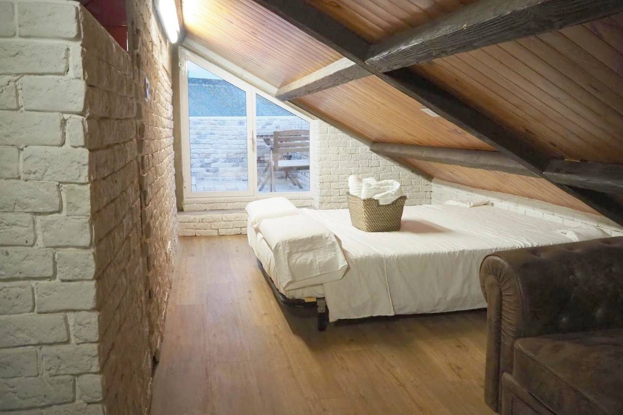Apartamento entero, Apartment with Terrace in La Línea de la Concepción, Costa de la Luz