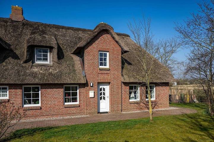 Ferienhaus für 6 Personen, mit Garten in Pellworm