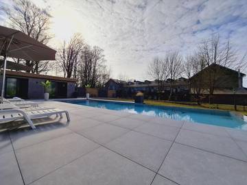 Gîte pour 4 personnes, avec jardin ainsi que piscine et vue dans Samrée