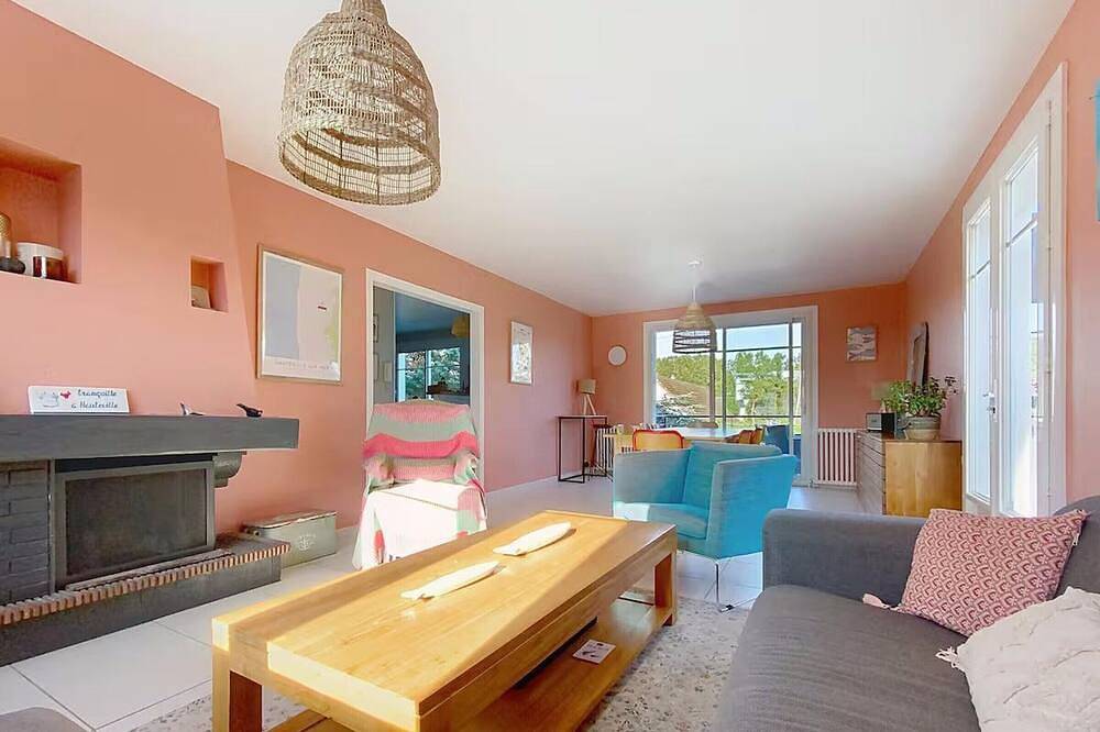 Family house with heated pool in Hauteville-sur-Mer in Hauteville-sur-Mer, Coutances