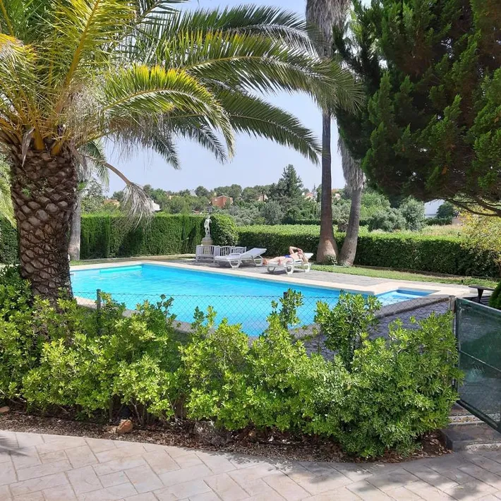 Casa de vacaciones para 2 personas, con vistas además de piscina y jardín - 1