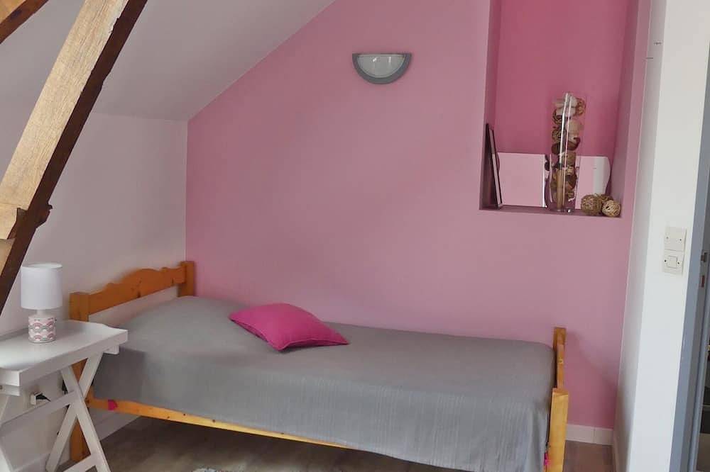Maison de Vacances au Coeur de Broceliande in Saint-Méen-le-Grand, Région de Rennes