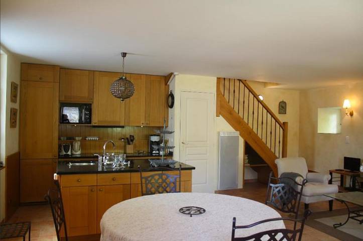 Location de vacances pour 4 personnes, avec terrasse ainsi que piscine et vue, animaux acceptés à Domme - 3