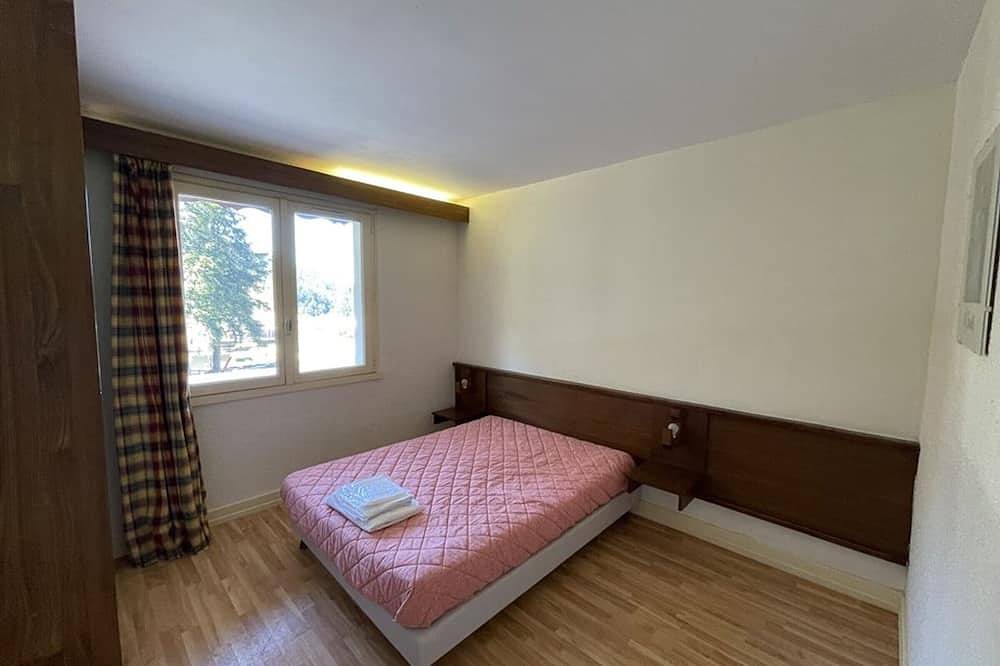 Entire apartment, Cozy T2 with Pool, Near Slopes, Parking & Pet-Friendly in Le Lioran, Laveissière