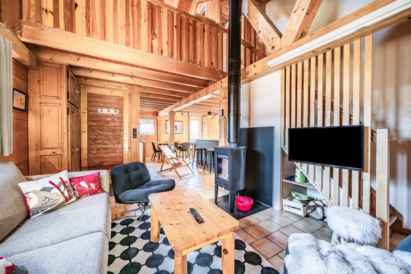Chalet „6P – Le Casse Noisette“ mit gemeinsamer Terrasse und Wlan in Verchaix, Region Bonneville
