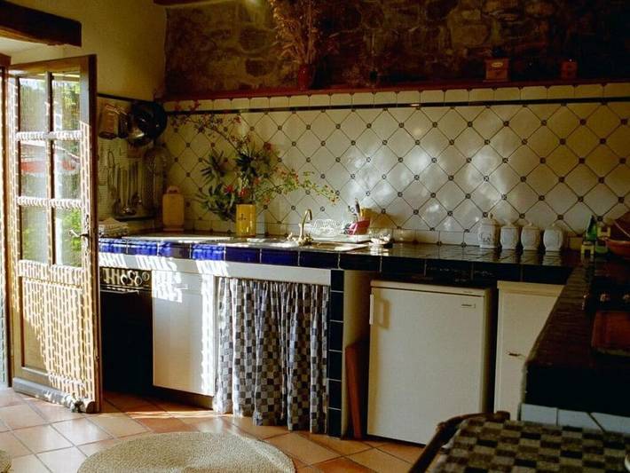 Gîte pour 9 personnes, avec jardin et terrasse à Mirabel - 3