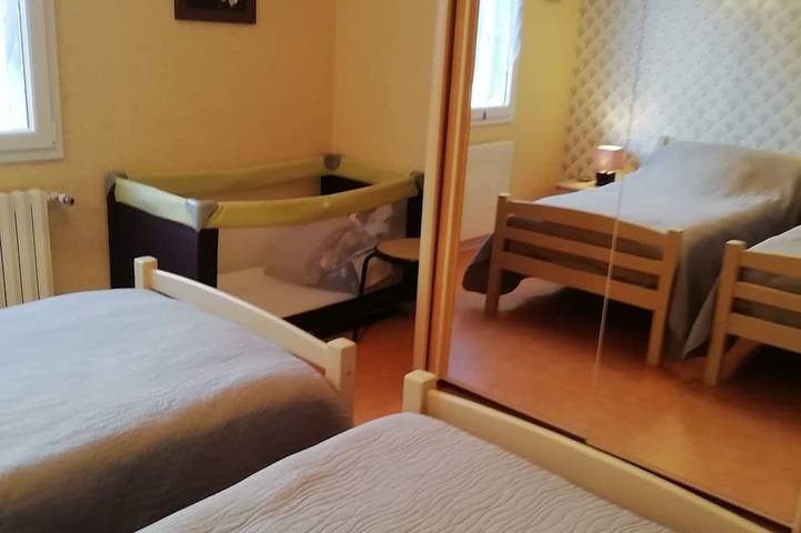Gîte pour 4 personnes, avec jardin et terrasse dans Monts d'Arrée - 4