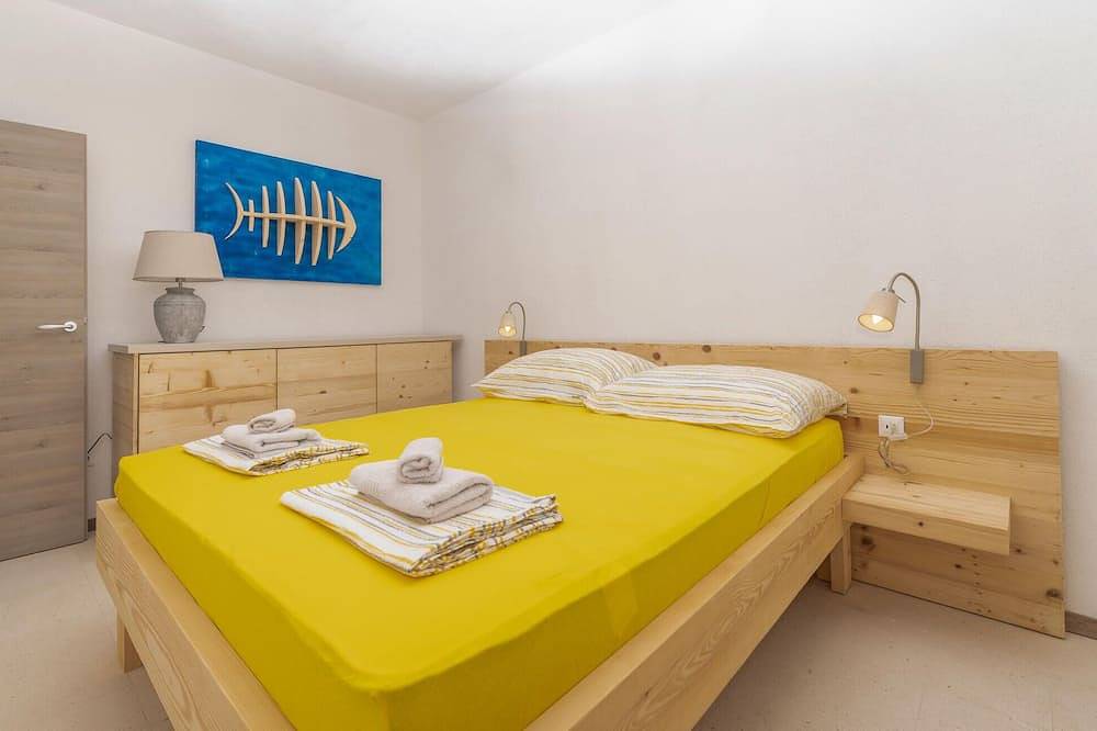 Ganze Wohnung, Cozy apartment in Lukovo in Jablanac, Kvarner Festland