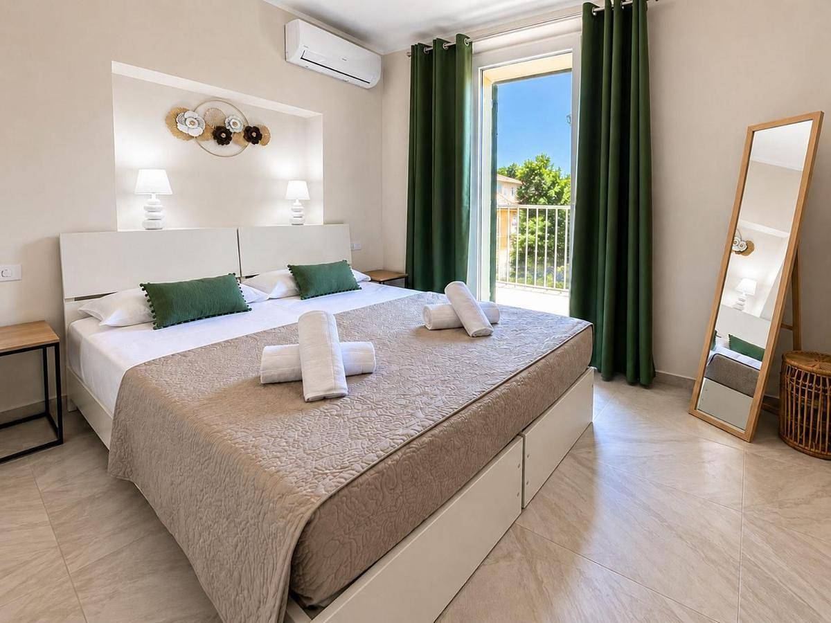 Villa Patrizia - Suite esclusive con parcheggio privato in Como, Comer See