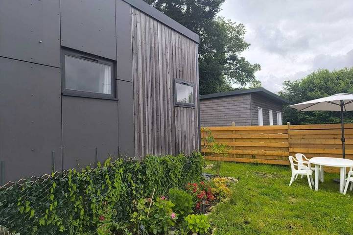 Maison de campagne pour 4 personnes, avec jardin à Laz