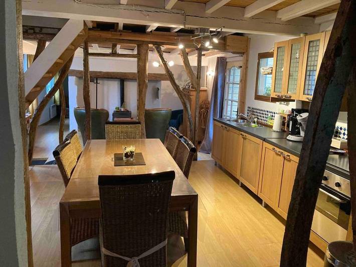 Location de vacances pour 5 personnes, avec jacuzzi et terrasse ainsi que jardin et sauna dans Quilen