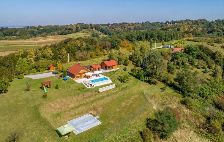 Ferienhaus für 6 Personen, mit Terrasse und Sauna sowie Ausblick - 1