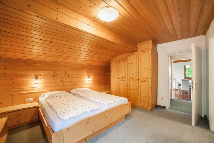 Entire apartment, Apartment "Moosmair 4" with Mountain View, Fireplace, Wi-Fi, Balcony & Garden in St. Martin in Passeier, Passeiertal