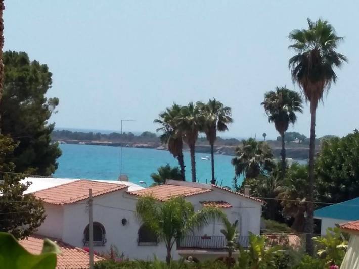 Casa vacanza per 5 persone, con panorama e giardino, con animali domestici in Fontane Bianche