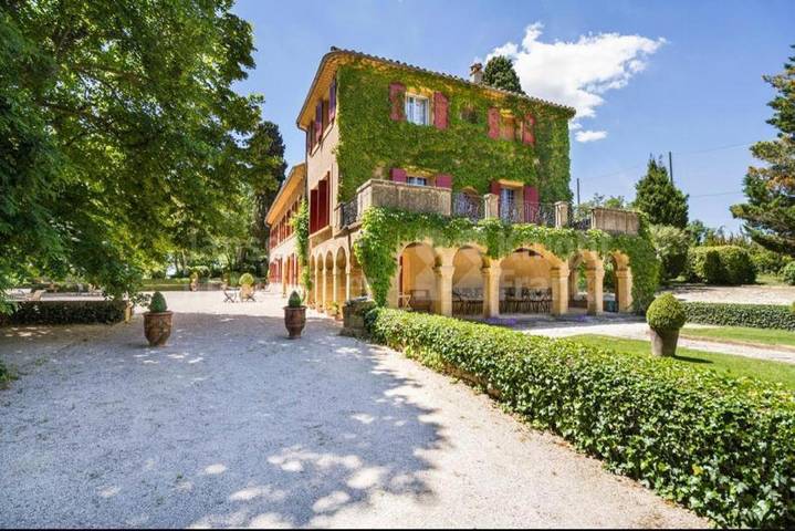B&b per 2 persone, con Balcone e Terrazza nonché Giardino e Panorama a Aix-en-Provence
