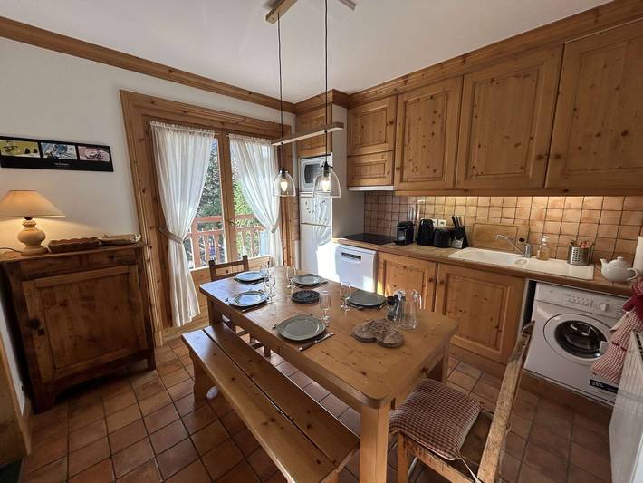 Gîte pour 5 personnes, avec balcon dans Meribel-les-Allues - 2