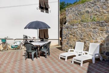 Ferienhaus für 6 Personen, mit Seeblick und Garten, mit Haustier in Ligurien