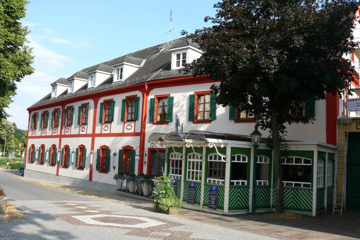 Hotel für 2 Personen, mit Terrasse und Garten sowie Sauna und Ausblick in Bad Waltersdorf
