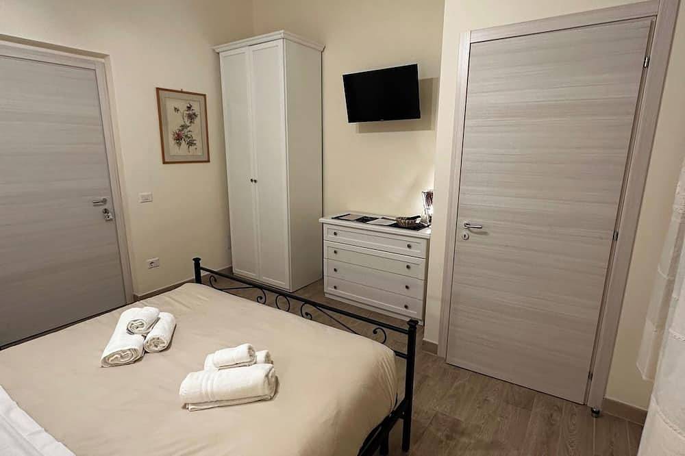 Ganze Wohnung, Doppelzimmer mit eigenem Bad in Terralba (Oristano) - Mastix in Terralba, Campidano