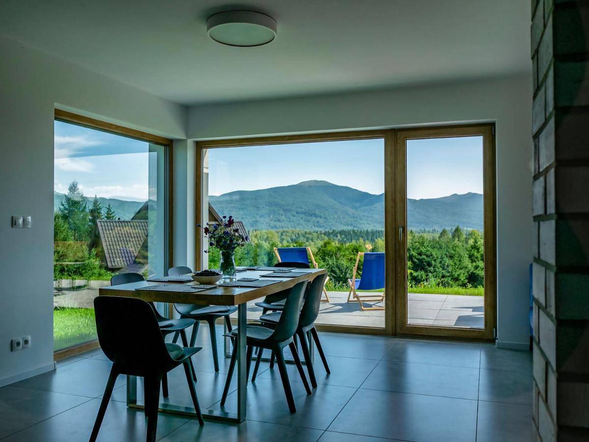 Three-Bedroom Townhouse in Bieszczady