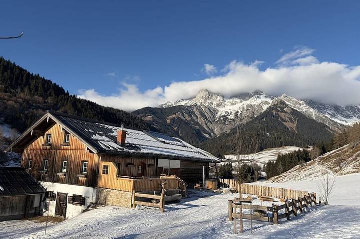 Blockhütte für 8 Personen, mit Whirlpool und Sauna sowie Garten - 1