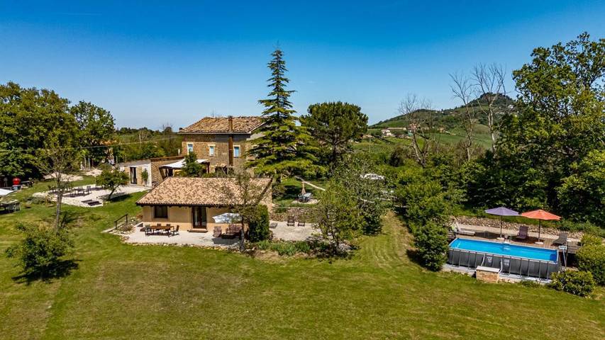 Ferienwohnung für 3 Personen, mit Terrasse und Garten sowie Pool und Ausblick in Penna San Giovanni - 3