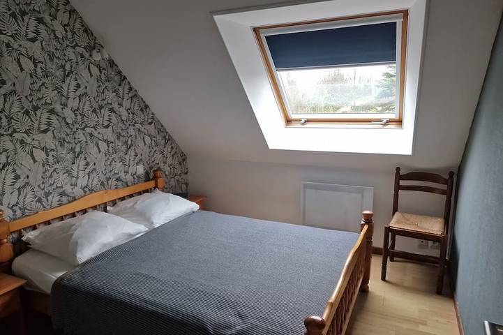 Gîte pour 4 personnes, avec jardin ainsi que terrasse et jacuzzi, animaux acceptés à La Roche-Derrien