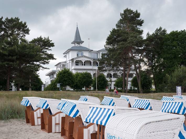 Ferienwohnung am Strand für 6 Personen, mit Garten auf Rügen