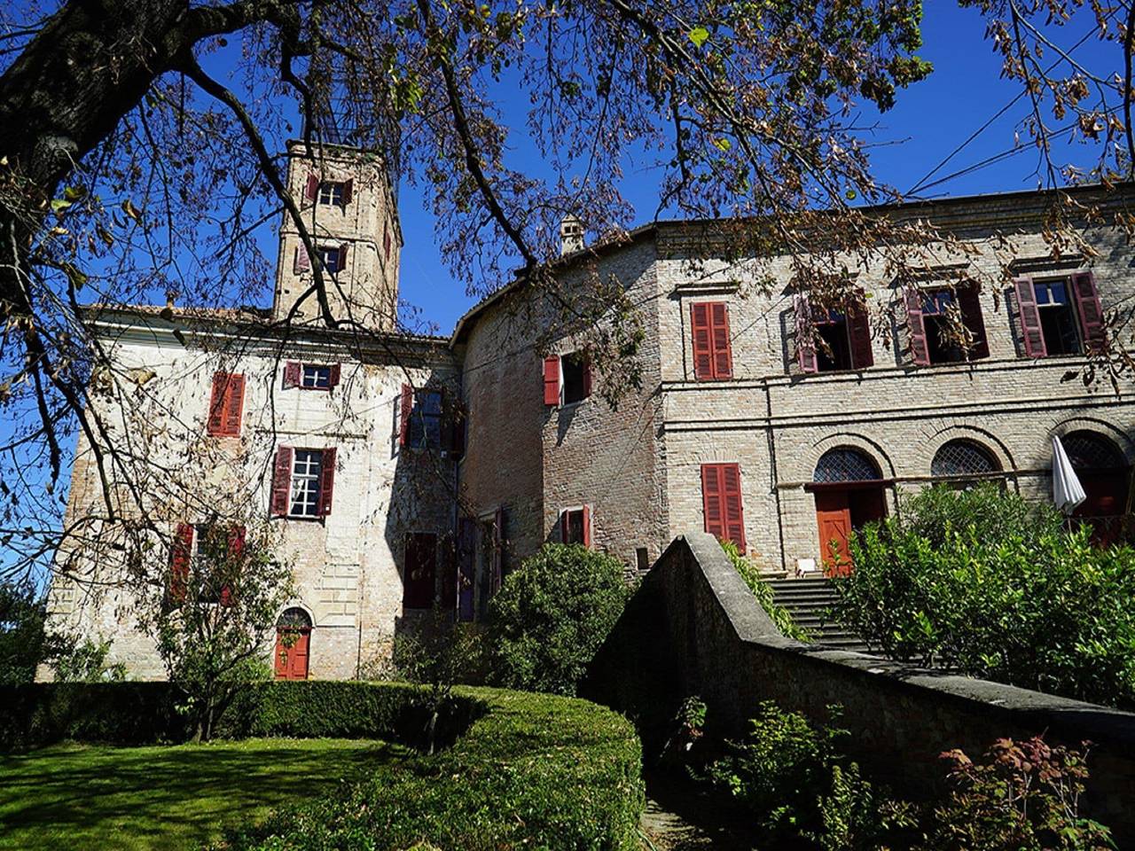 Schlosswohnung in Robella nahe Weinregion in Robella, Asti Provinz