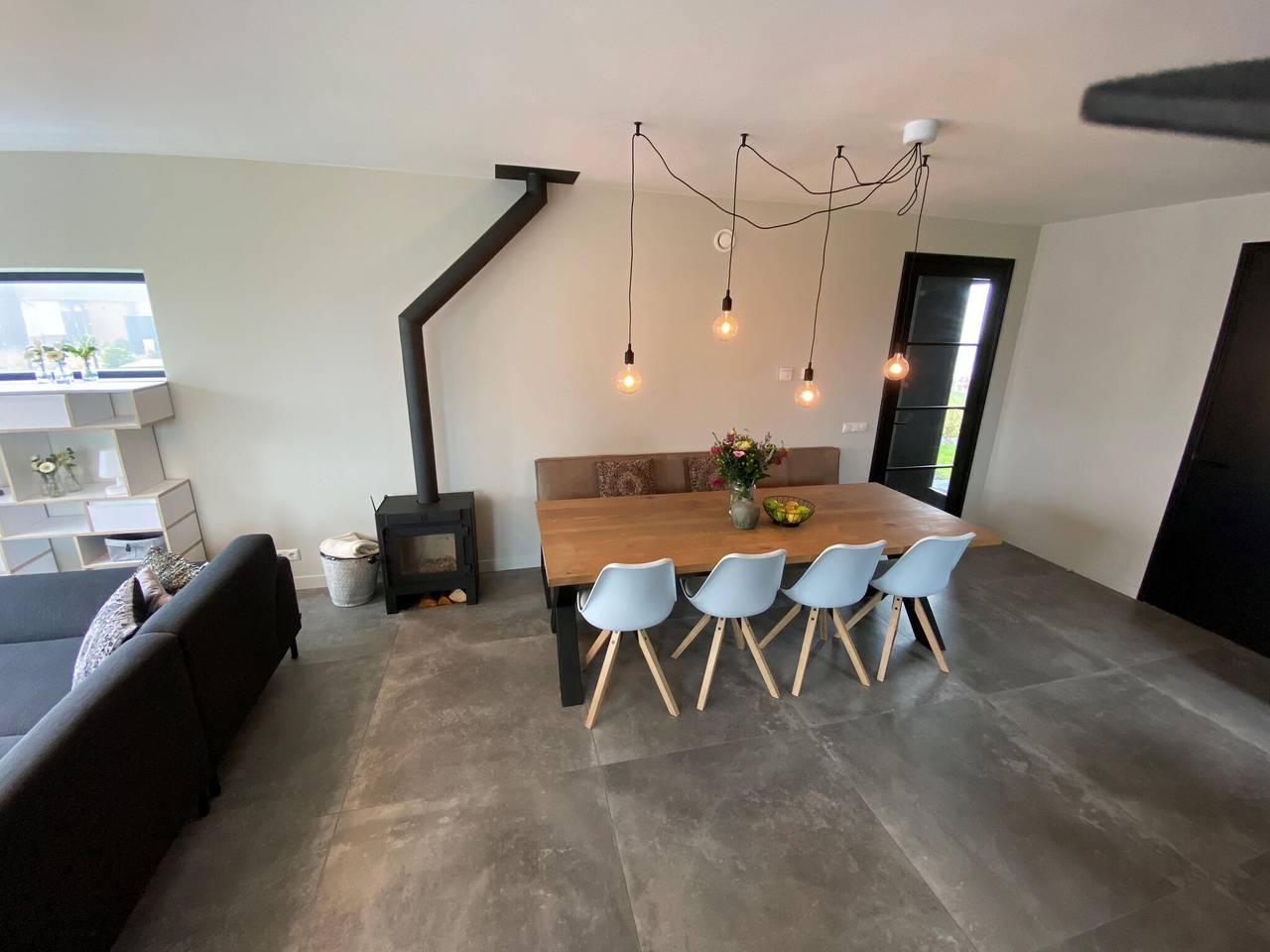 Villa am Wasser mit Anlegesteg in Balk, Ijsselmeer