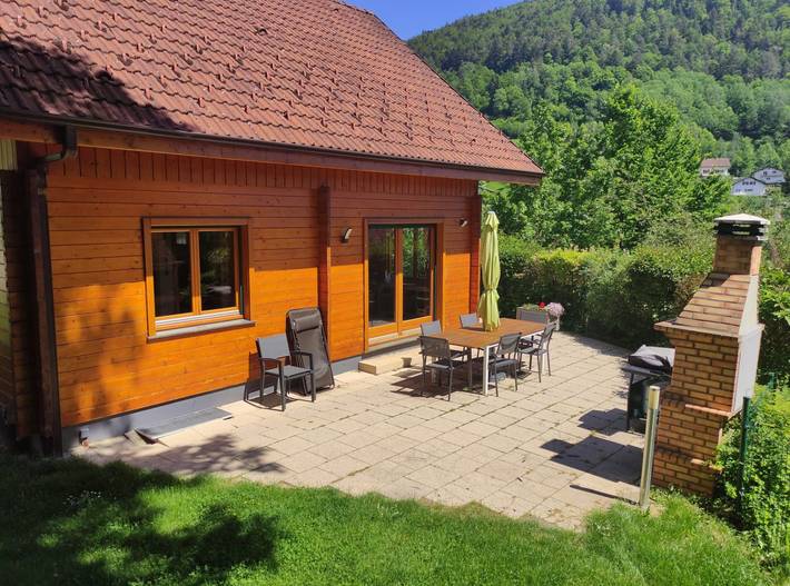 Gîte pour 8 personnes, avec jacuzzi et sauna ainsi que jardin et terrasse, animaux acceptés à Saint-Amarin - 2