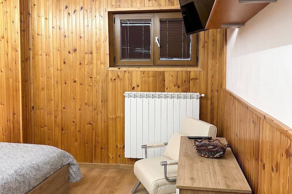 Entire apartment, Homerez - 1-Bedroom Mountain View Apartment in Roccaraso, Alto Sangro