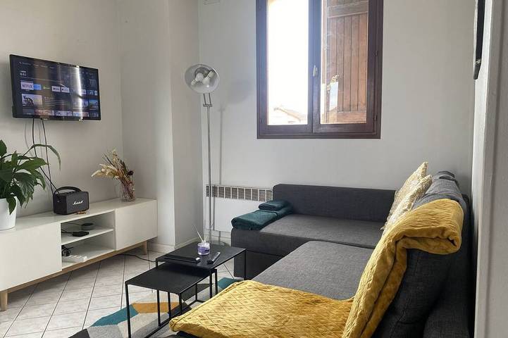Location de vacances pour 2 personnes, avec Terrasse à Houilles