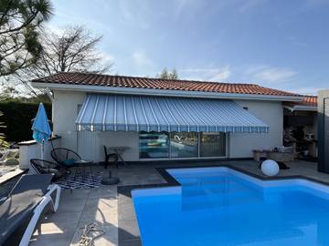 Gîte pour 2 personnes, avec piscine ainsi que jardin et terrasse dans Haute-Garonne
